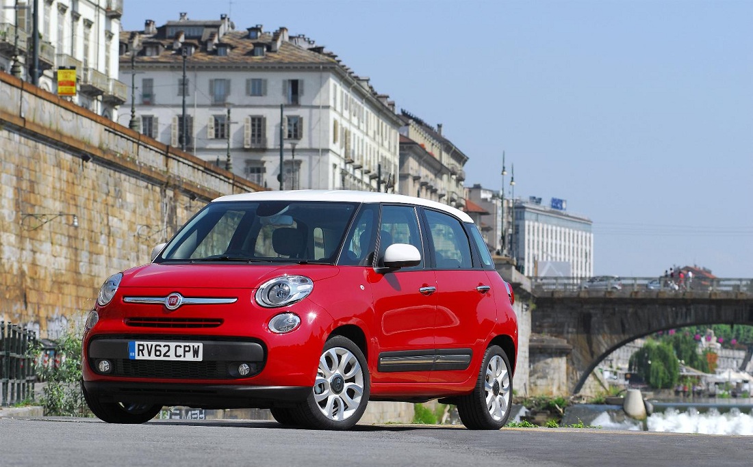 Fiat 500L 2013-2.jpg